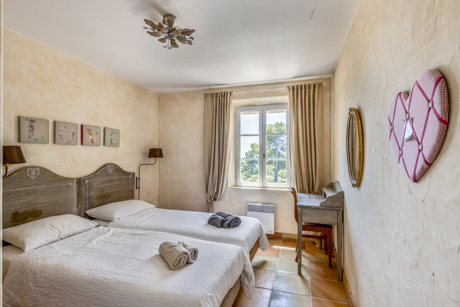 Bedroom | Holiday home in Tourtour