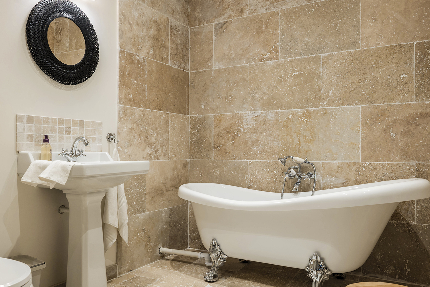 Bathroom | Holiday accommodation in Nouvelle-Aquitaine