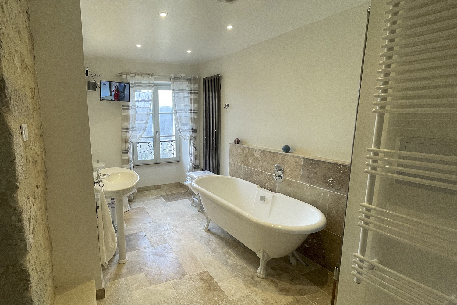 Bathroom | Holiday accommodation in Nouvelle-Aquitaine