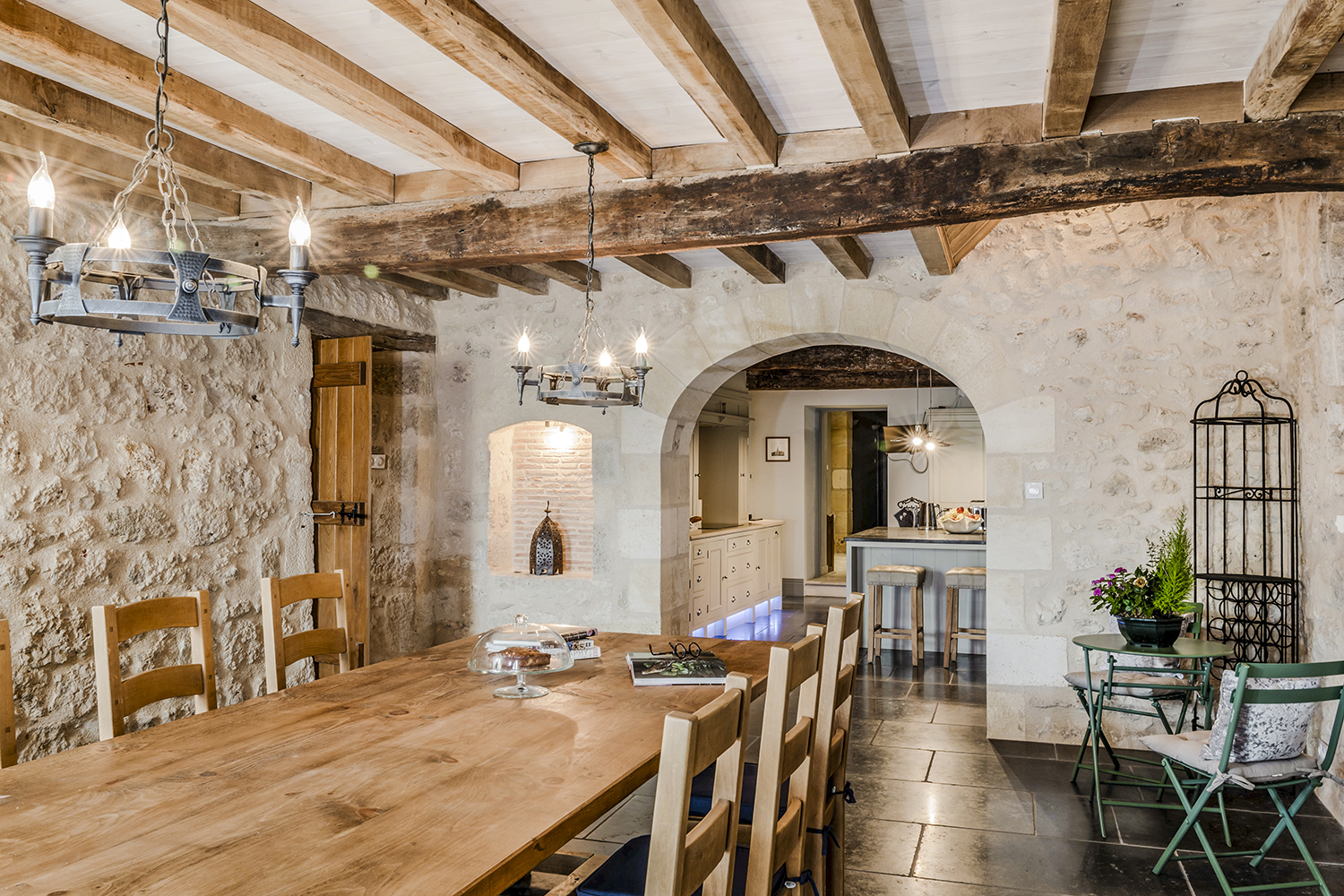 Dining room | Holiday accommodation in Nouvelle-Aquitaine