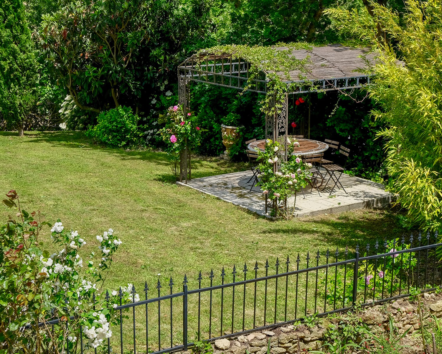 Garden | Holiday home in Saint-Paulet