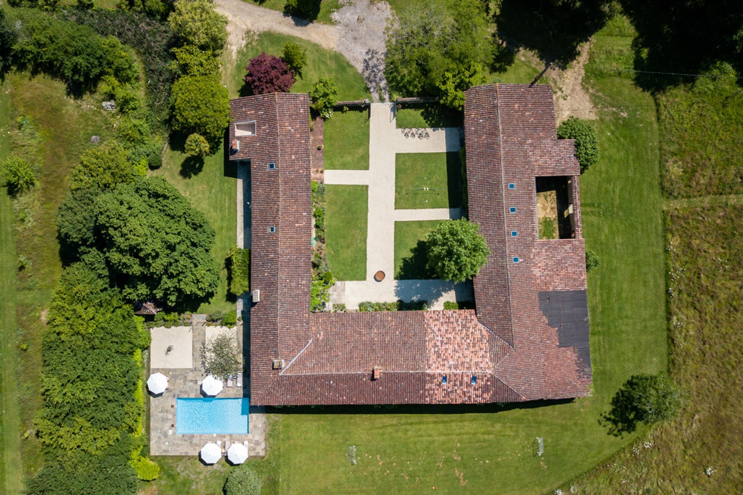 Holiday home in Estang with private pool