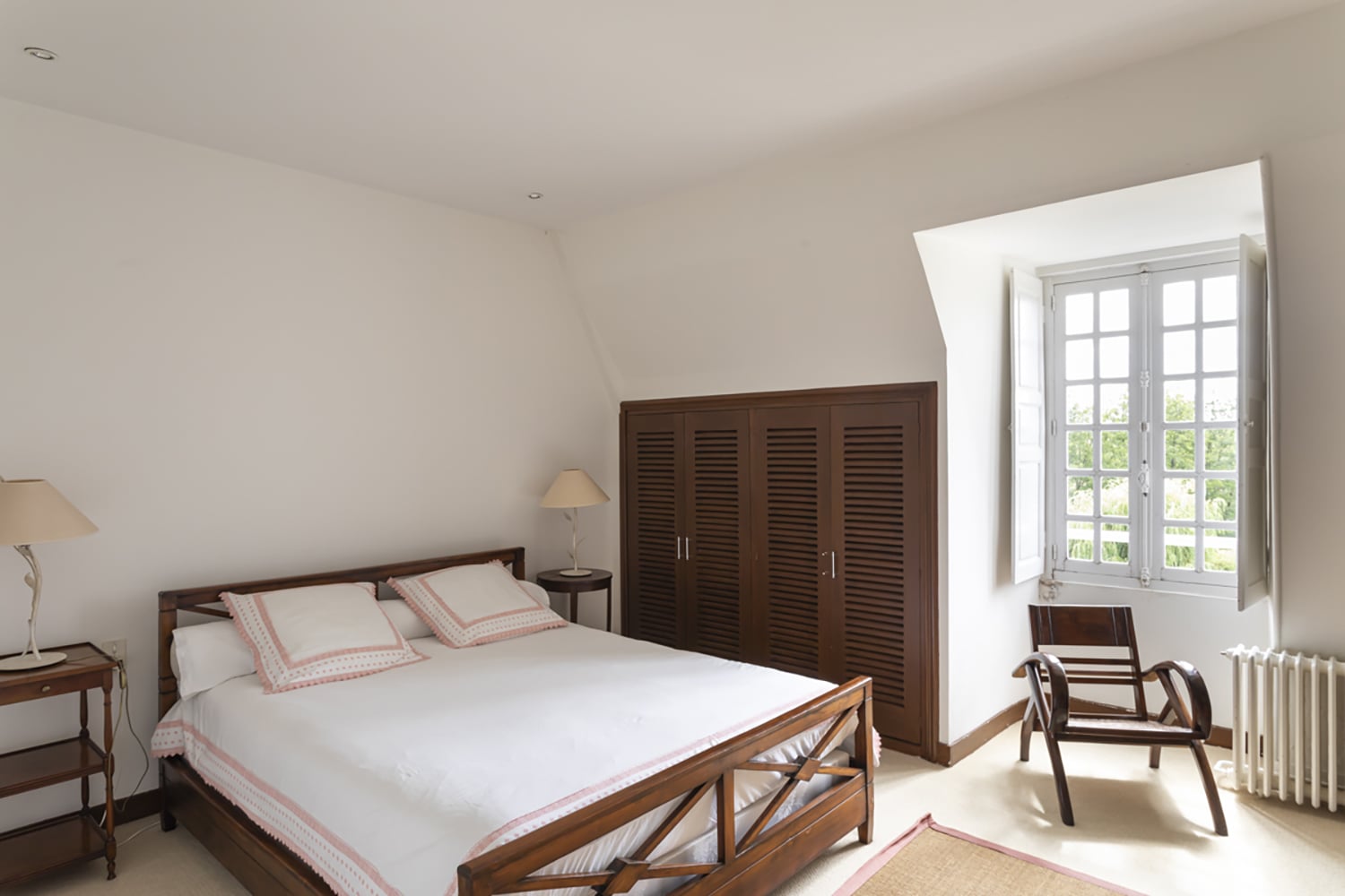 Bedroom | Holiday château in Lombron