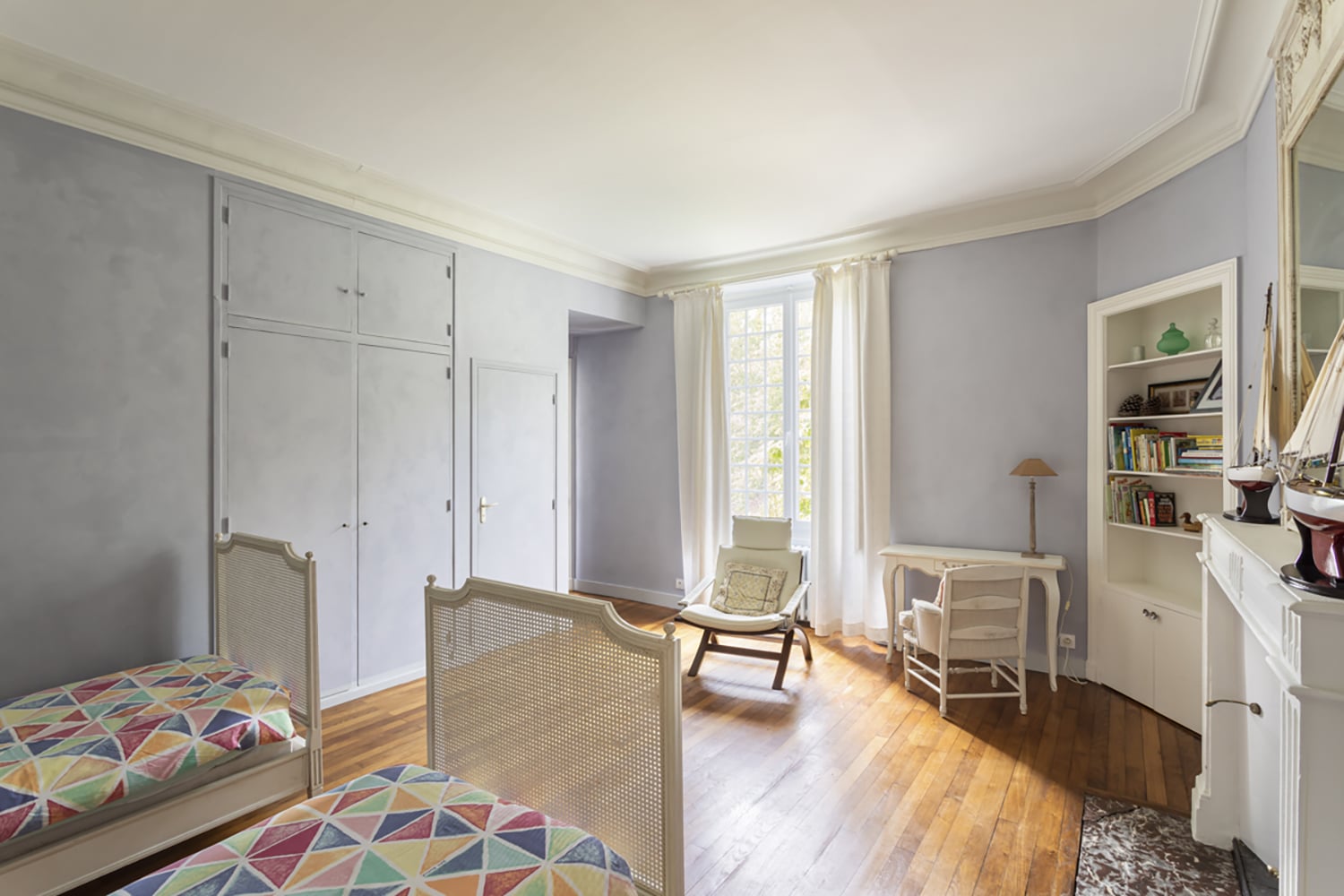 Bedroom | Holiday château in Lombron