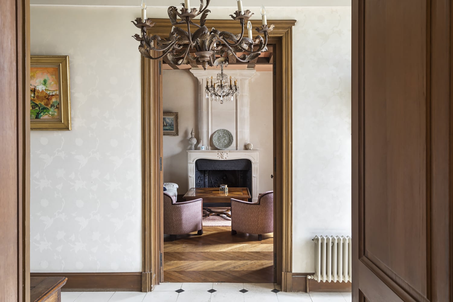 Hallway | Holiday château in Lombron