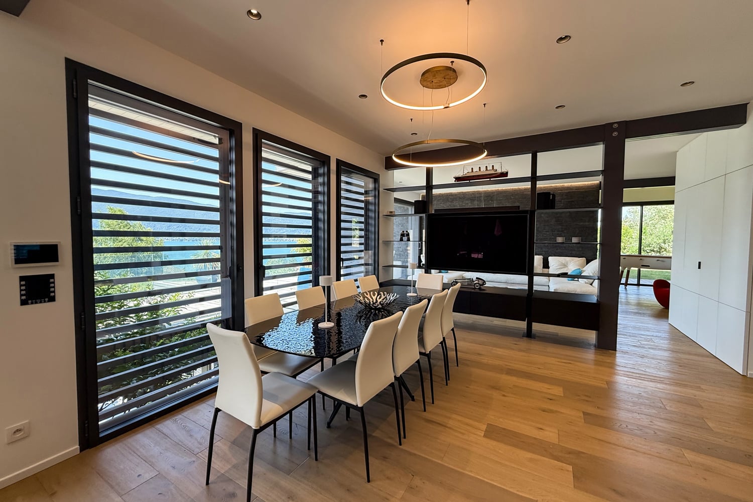 Dining room | Holiday home in Auvergne-Rhône-Alpes