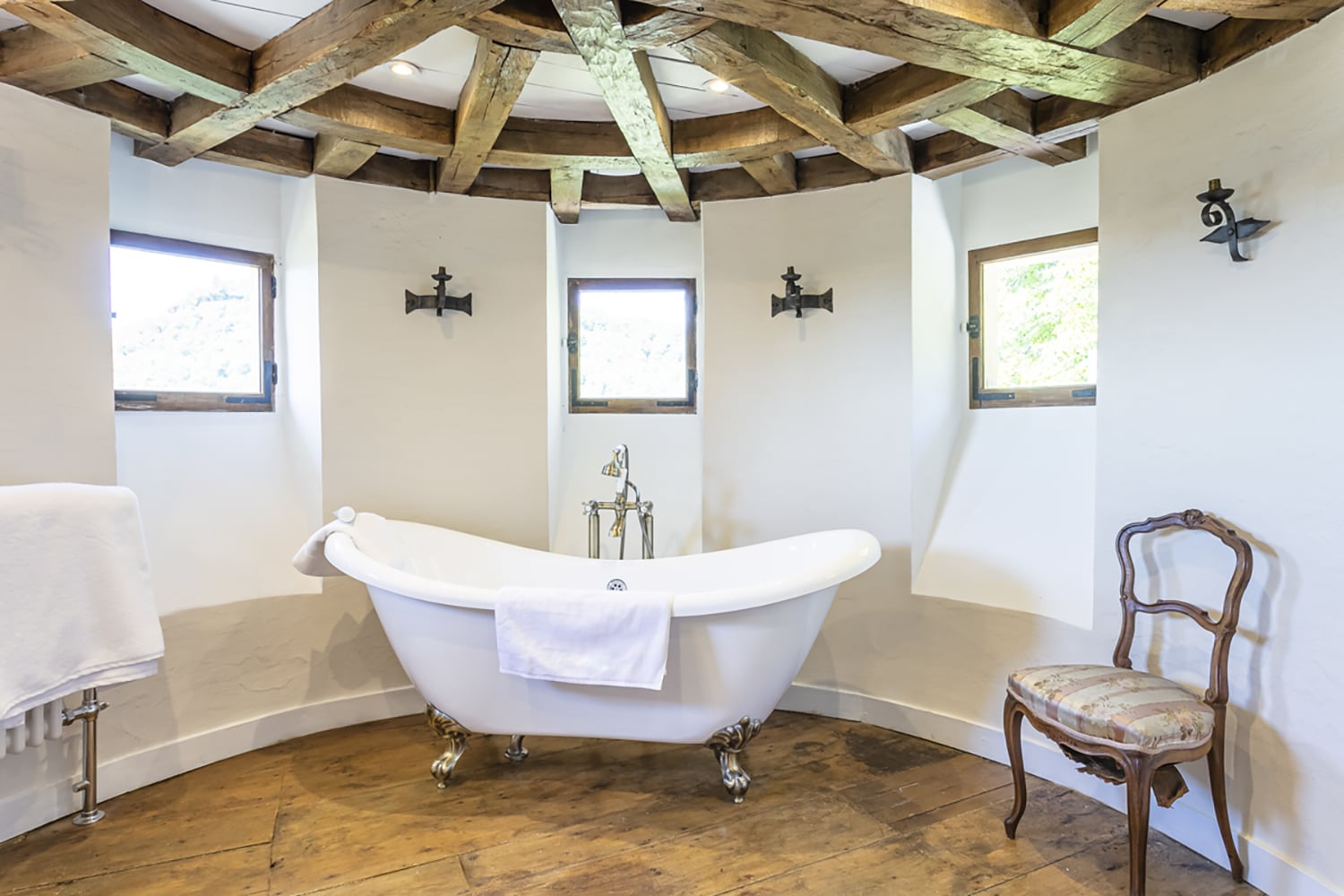 Bathroom | Holiday château in Carlux