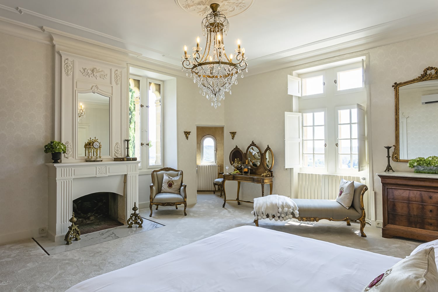 Bedroom | Holiday château in Carlux