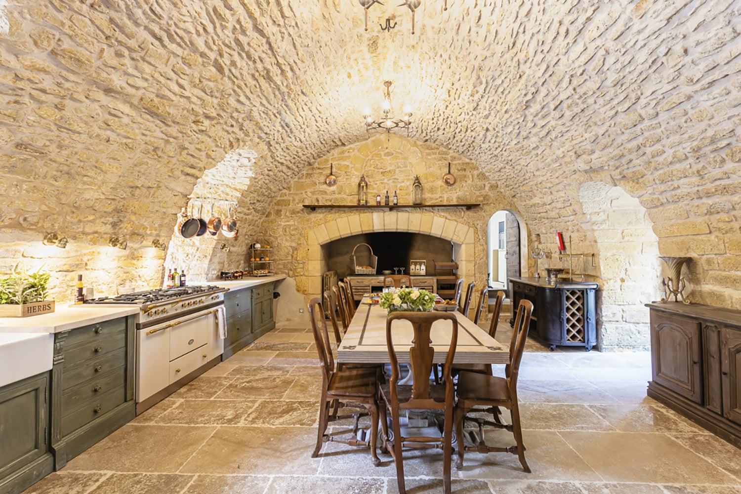Kitchen | Holiday château in Carlux