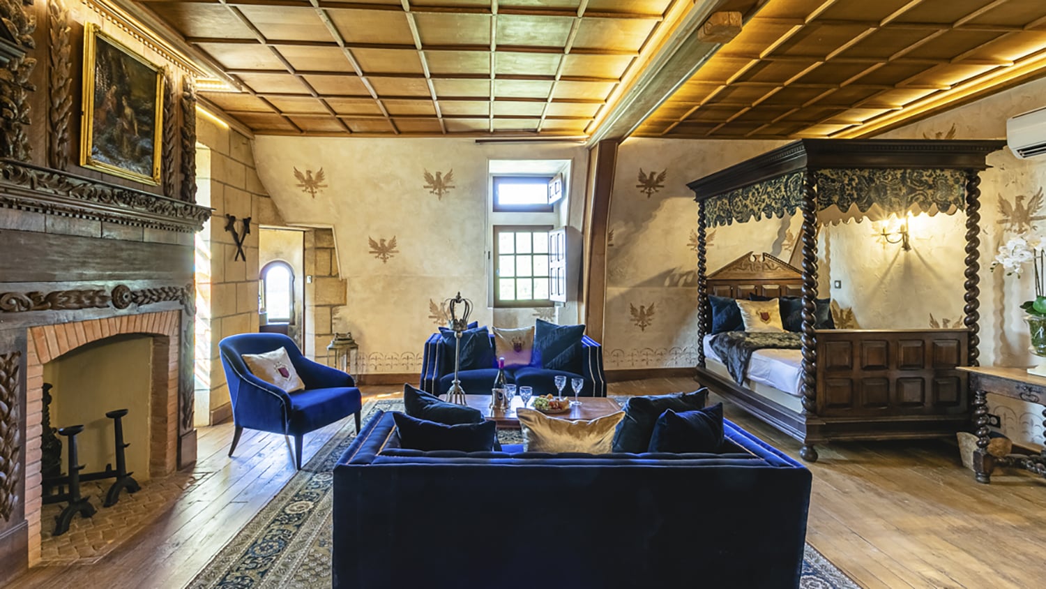 Sitting room | Holiday château in Carlux
