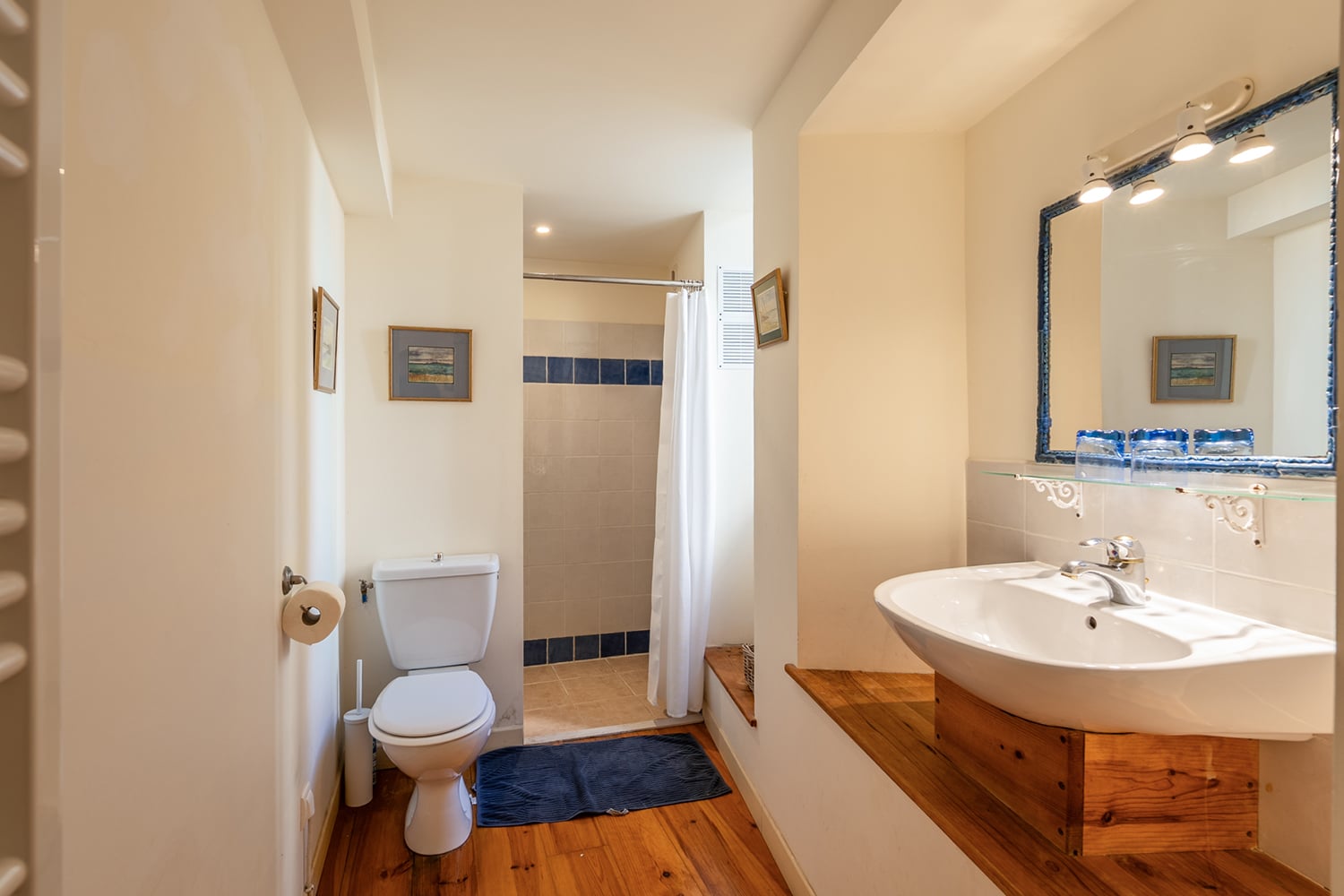 Bathroom | Holiday home in Occitanie