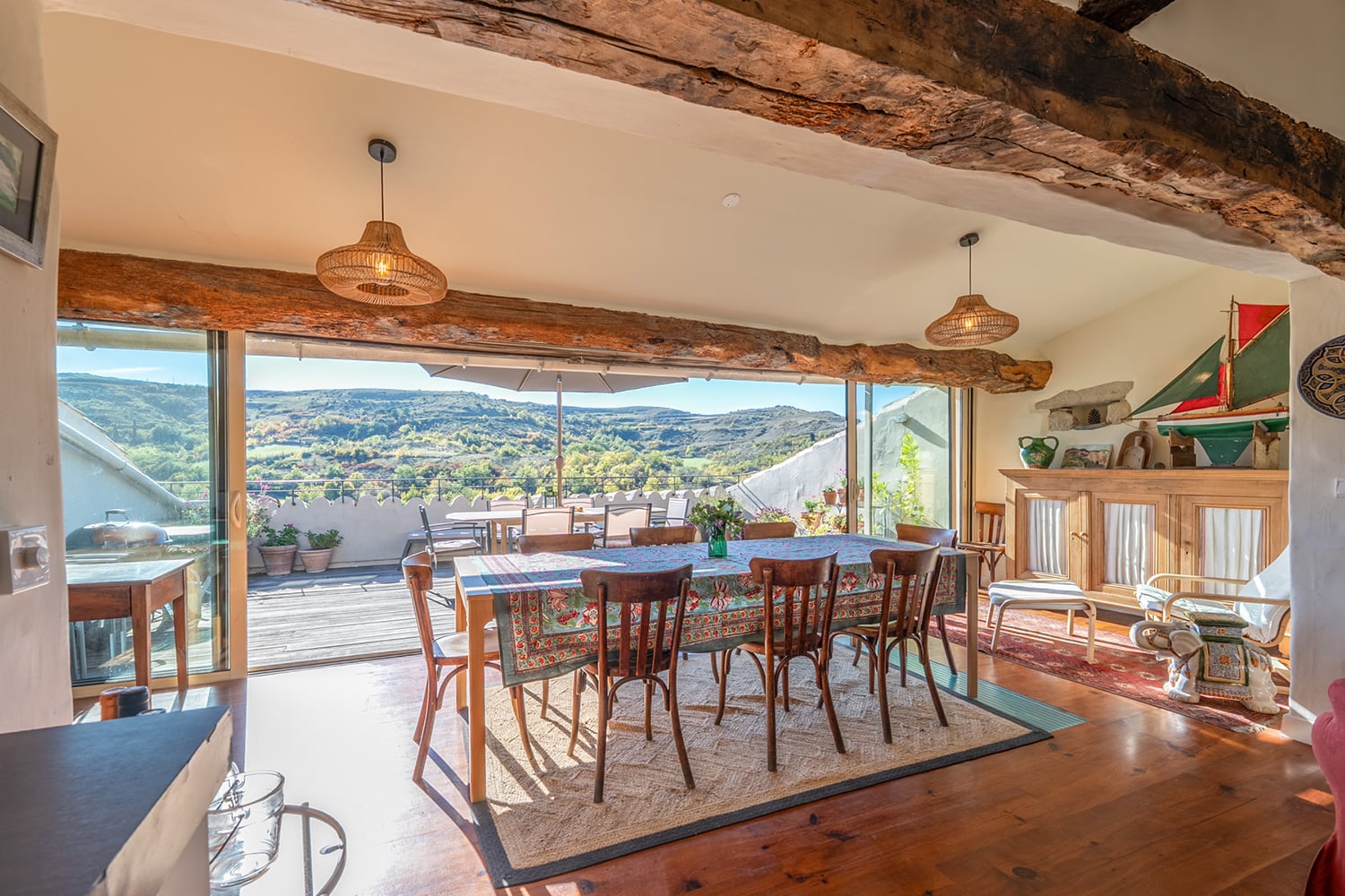 Dining room | Holiday home in Occitanie
