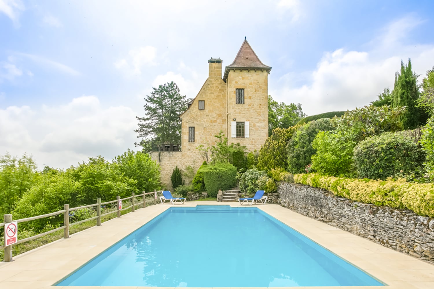 Holiday home in Nouvelle-Aquitaine with private heated pool