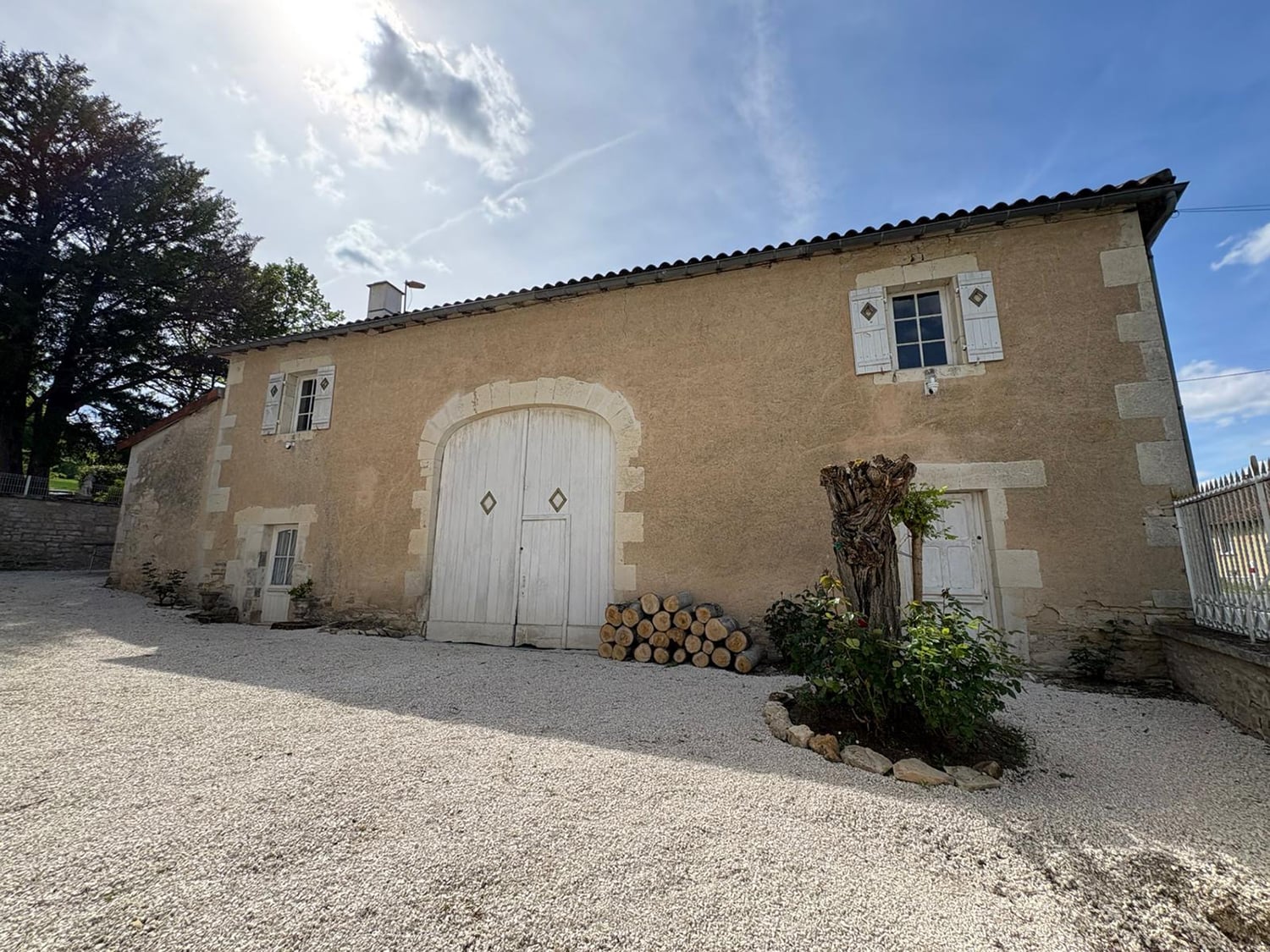Holiday château in Nouvelle-Aquitaine