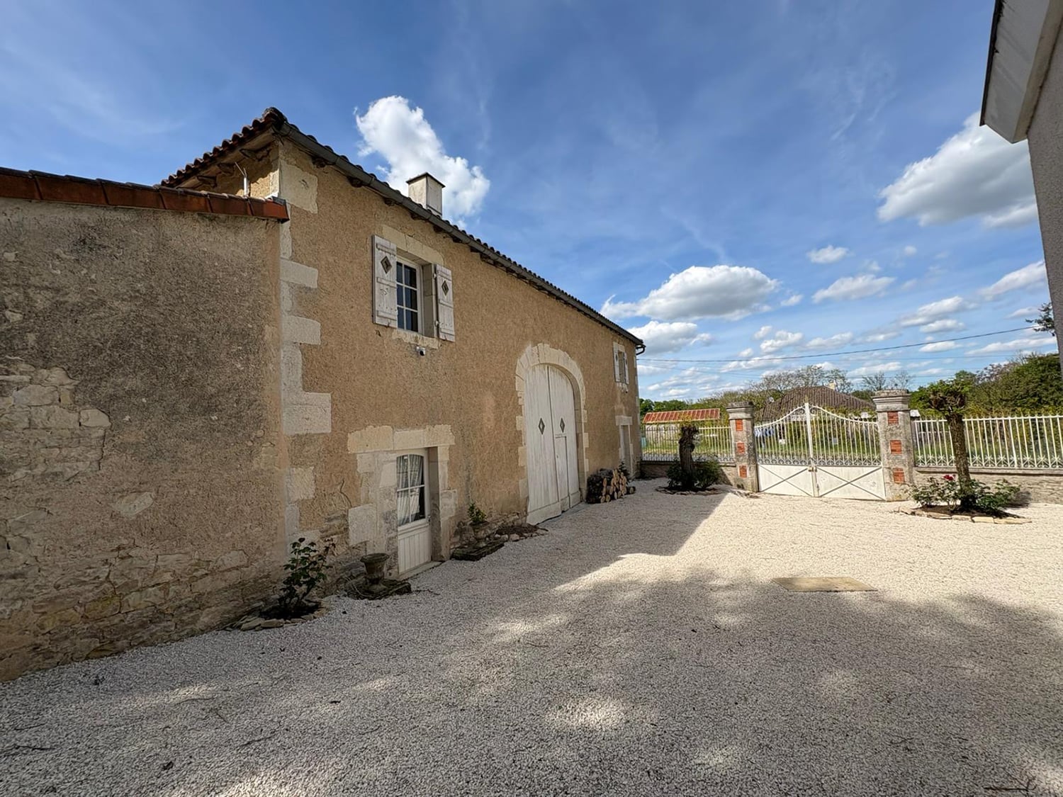 Holiday château in Nouvelle-Aquitaine