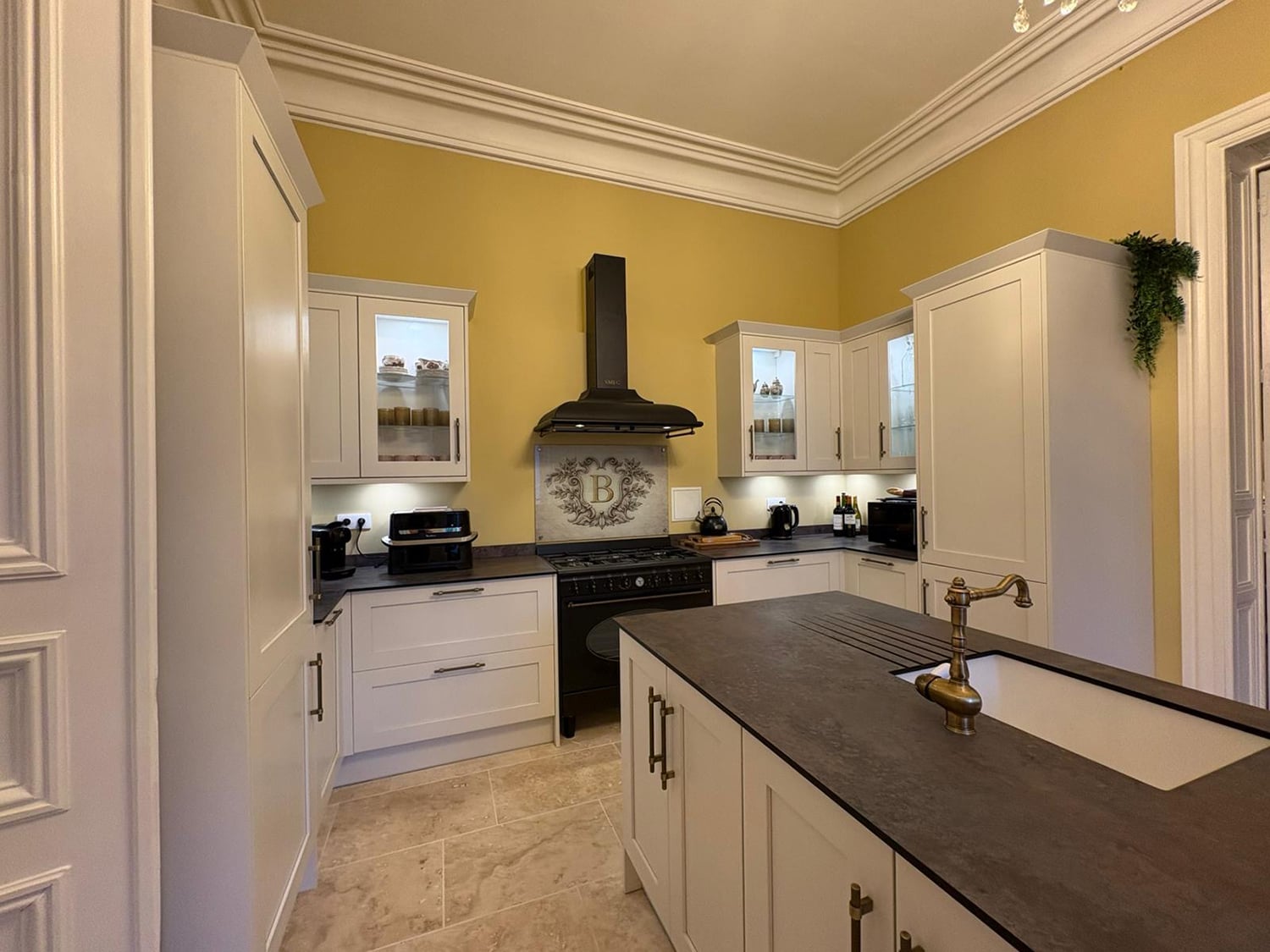 Kitchen | Holiday château in Nouvelle-Aquitaine