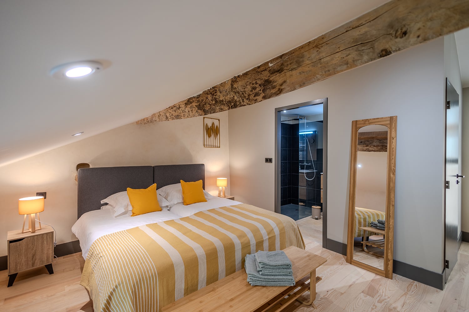 Bedroom | Holiday home in Clermont-Dessous
