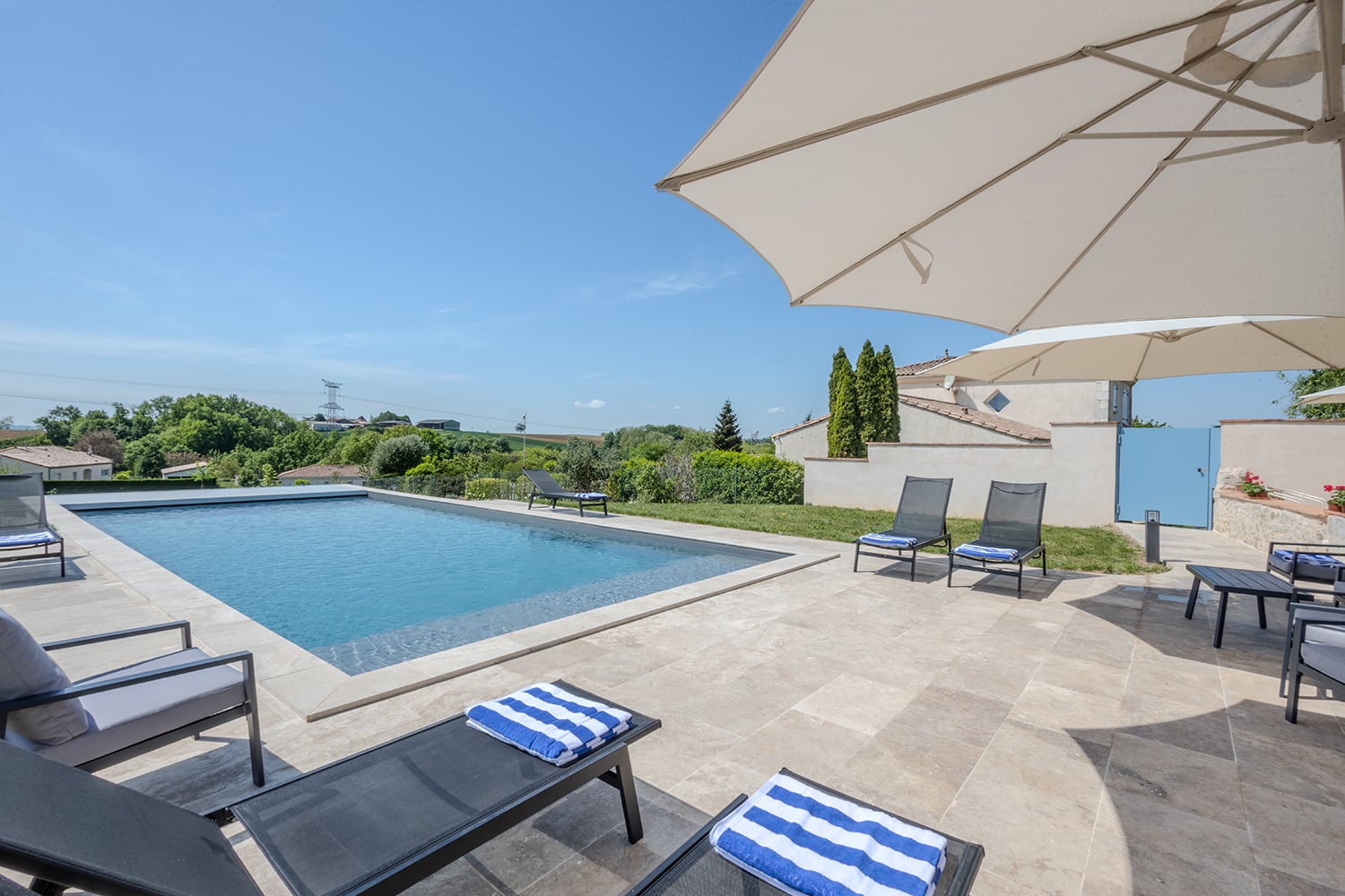 Private pool