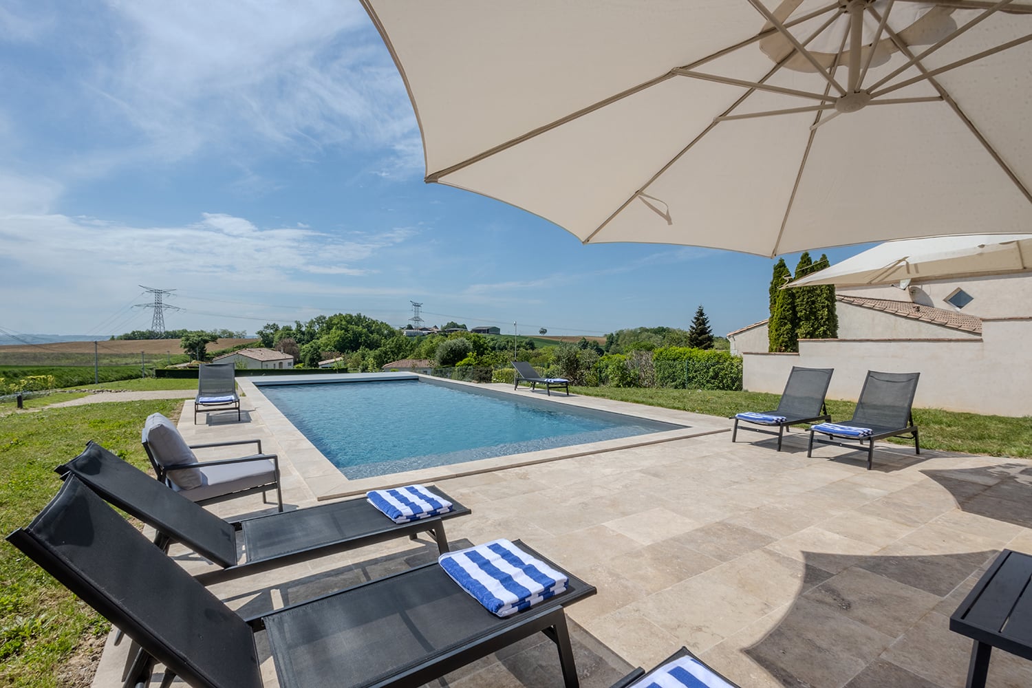 Private pool