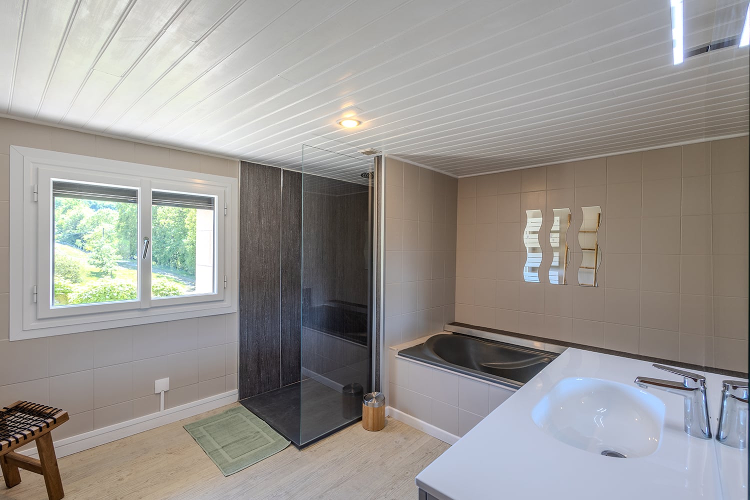 Bathroom | Holiday home in Montesquieu
