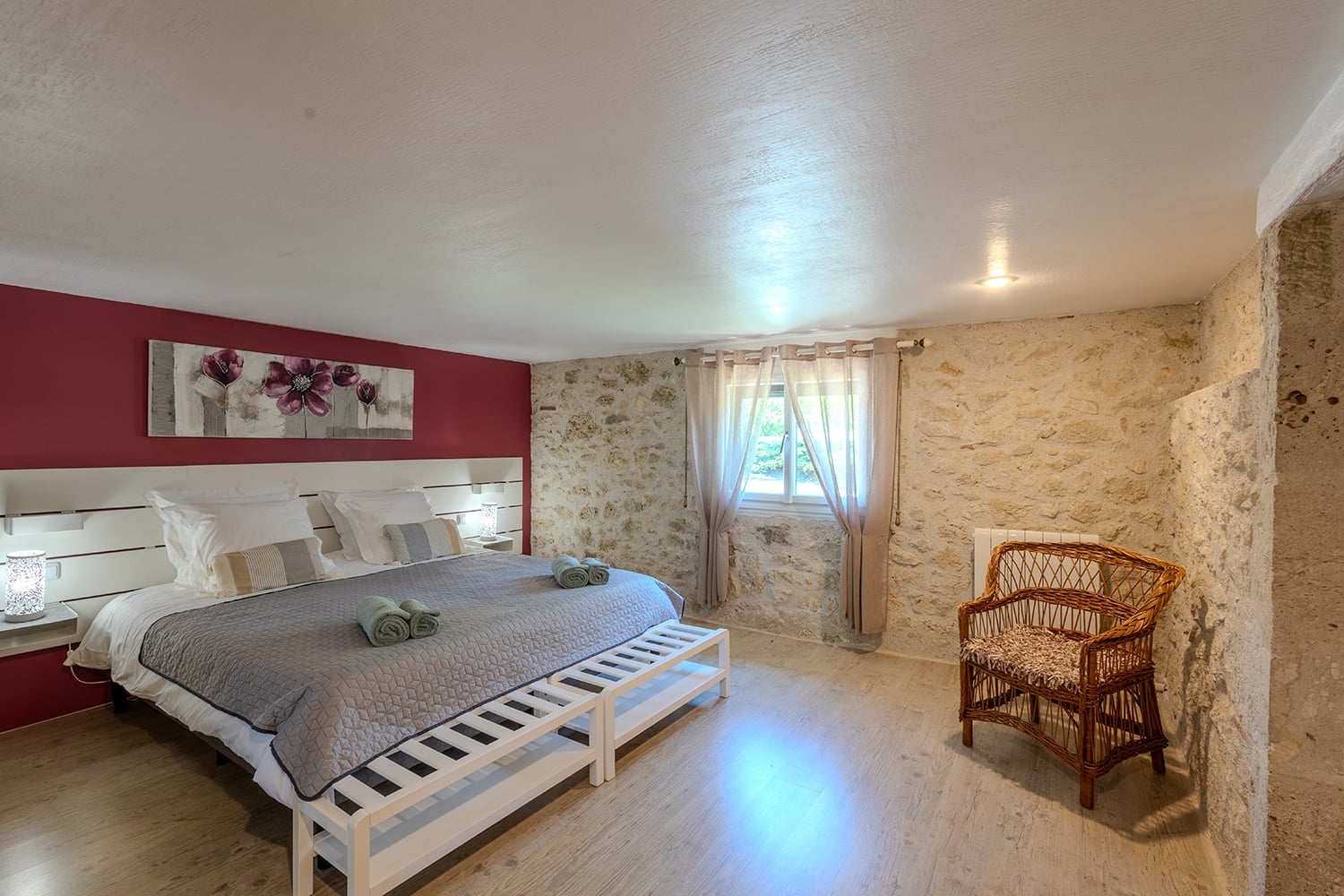 Bedroom | Holiday home in Montesquieu