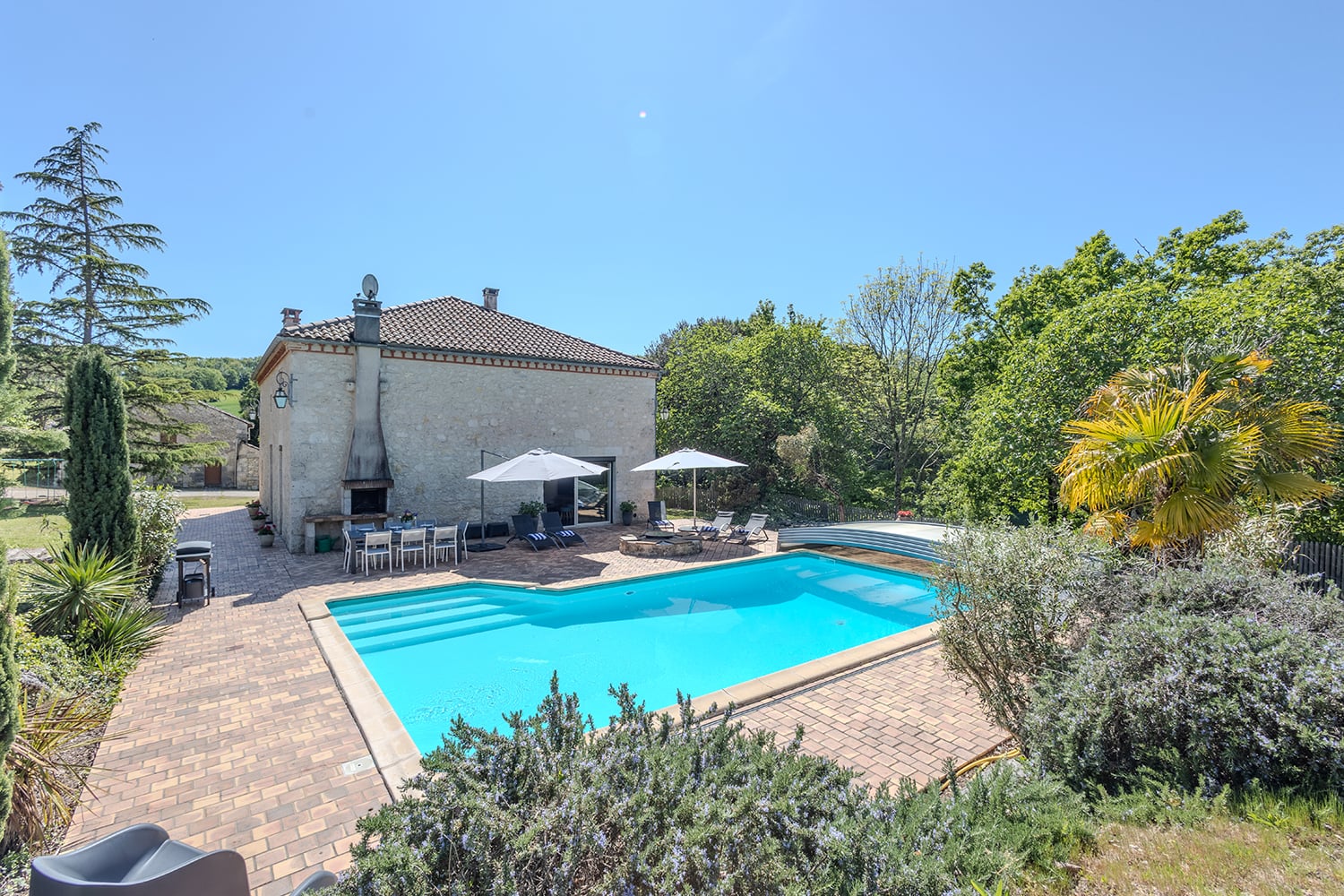 Private pool