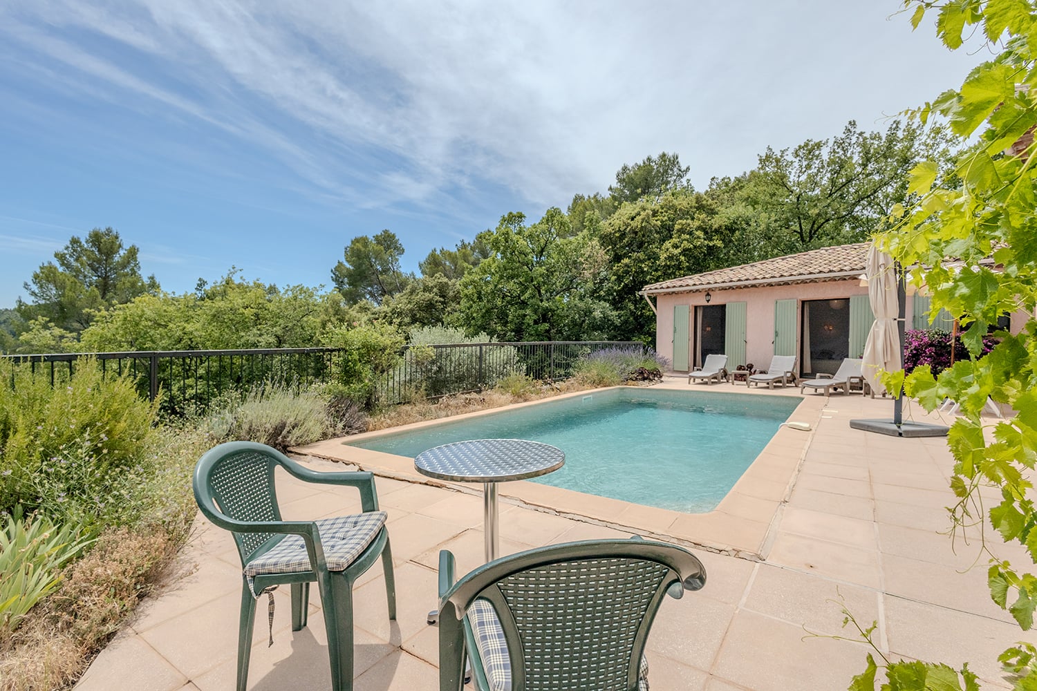 Private pool Private pool