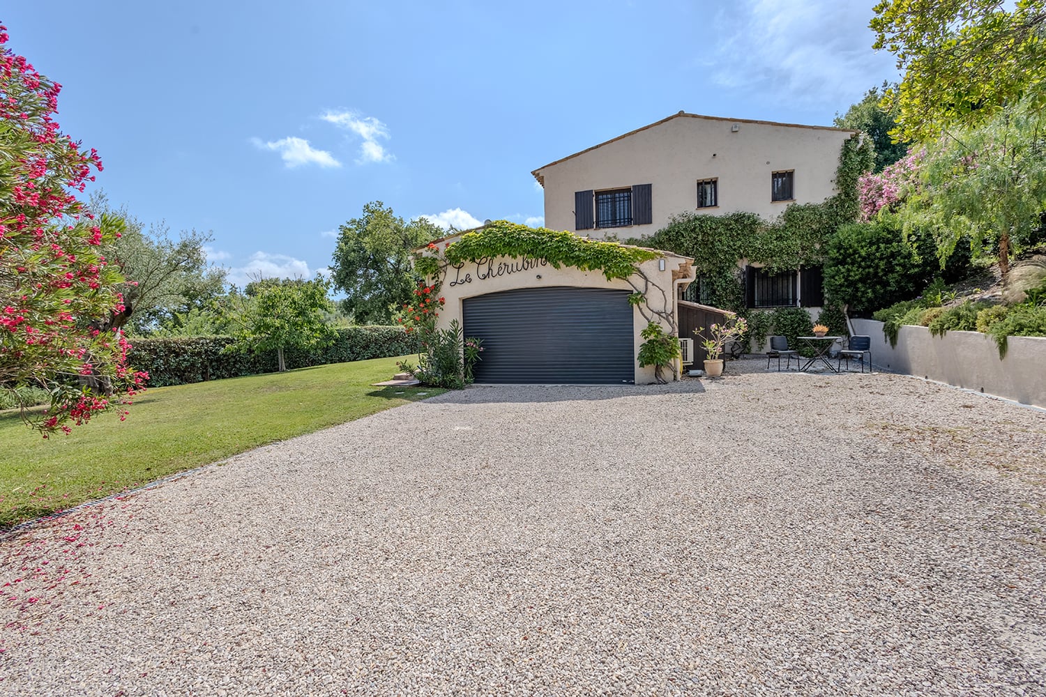 Holiday villa in Biot Holiday villa in Biot