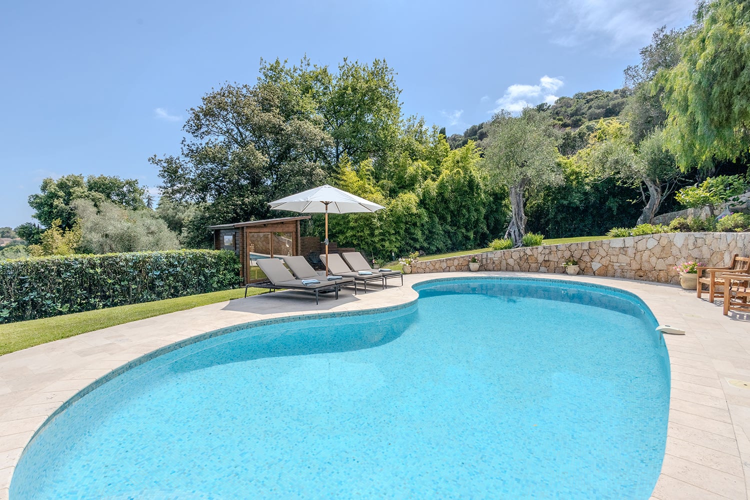 Private pool Private pool