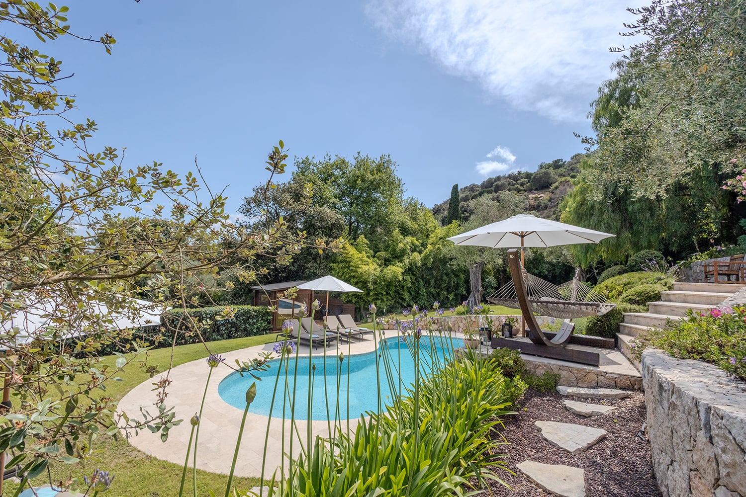 Private pool Private pool