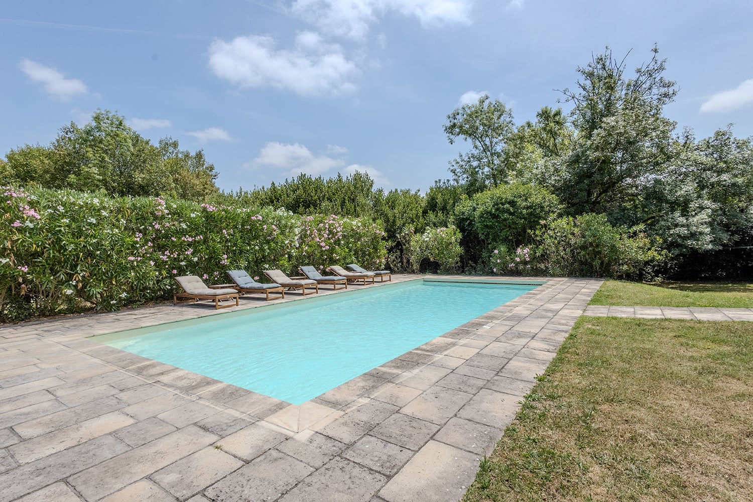 Private pool