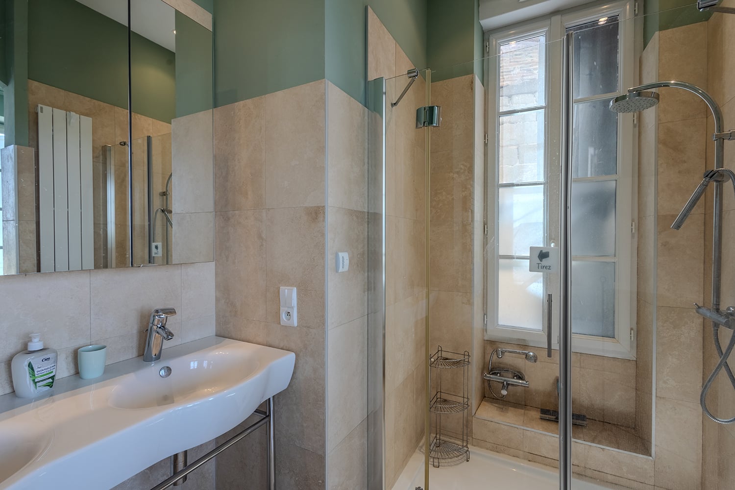 Bathroom | Holiday home in Lauzun Bathroom | Holiday home in Lauzun