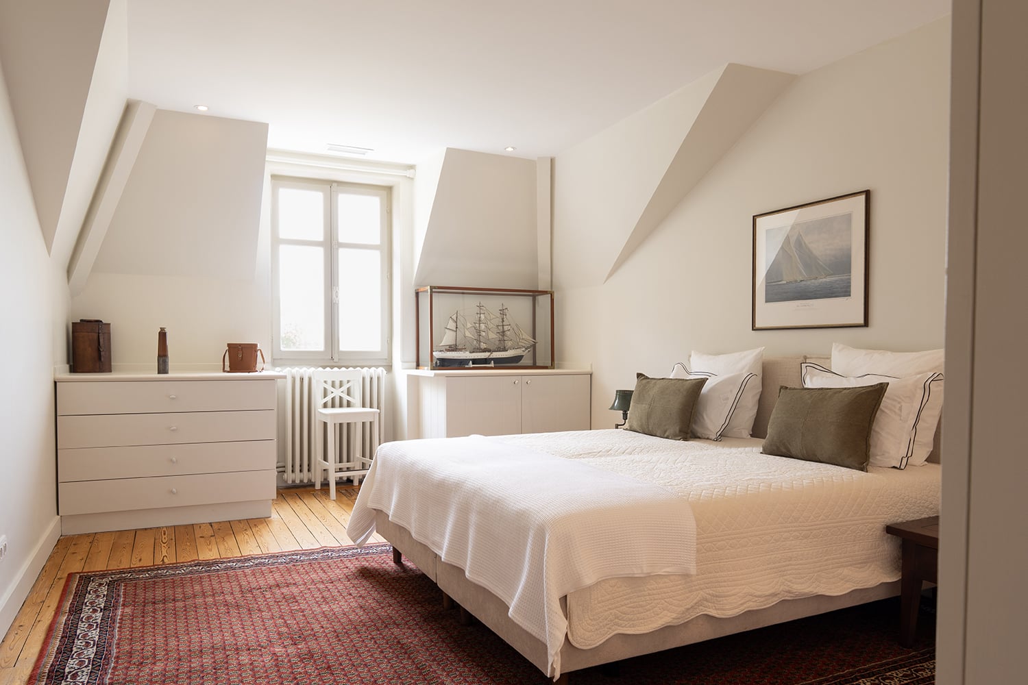Bedroom | Vacation château in Gironde Bedroom | Vacation château in Gironde