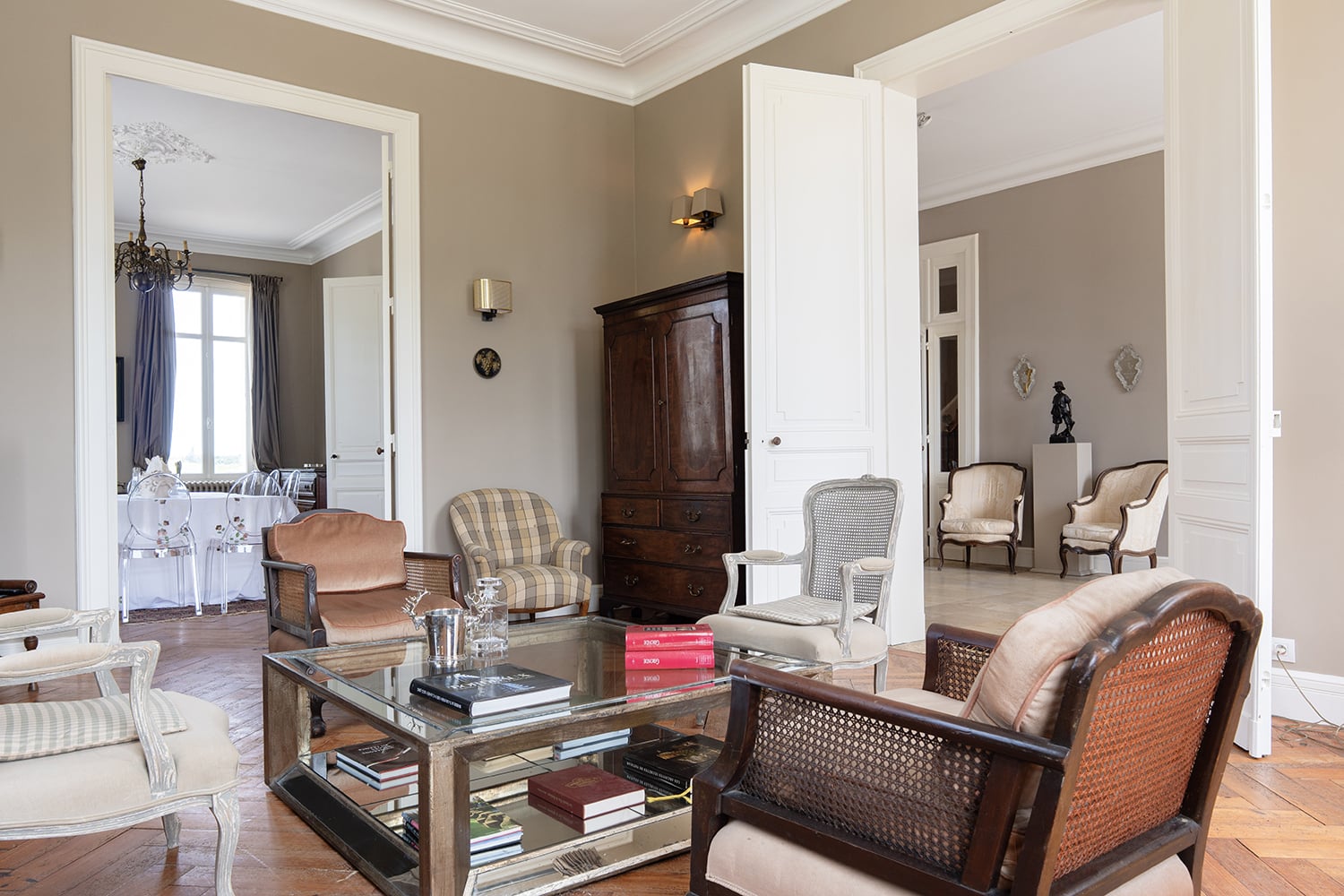 Sitting room | Vacation château in Gironde Sitting room | Vacation château in Gironde