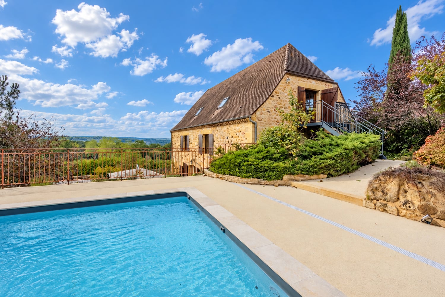 Holiday home near Sarlat-la-Canéda with private heated pool Holiday home near Sarlat-la-Canéda with private heated pool