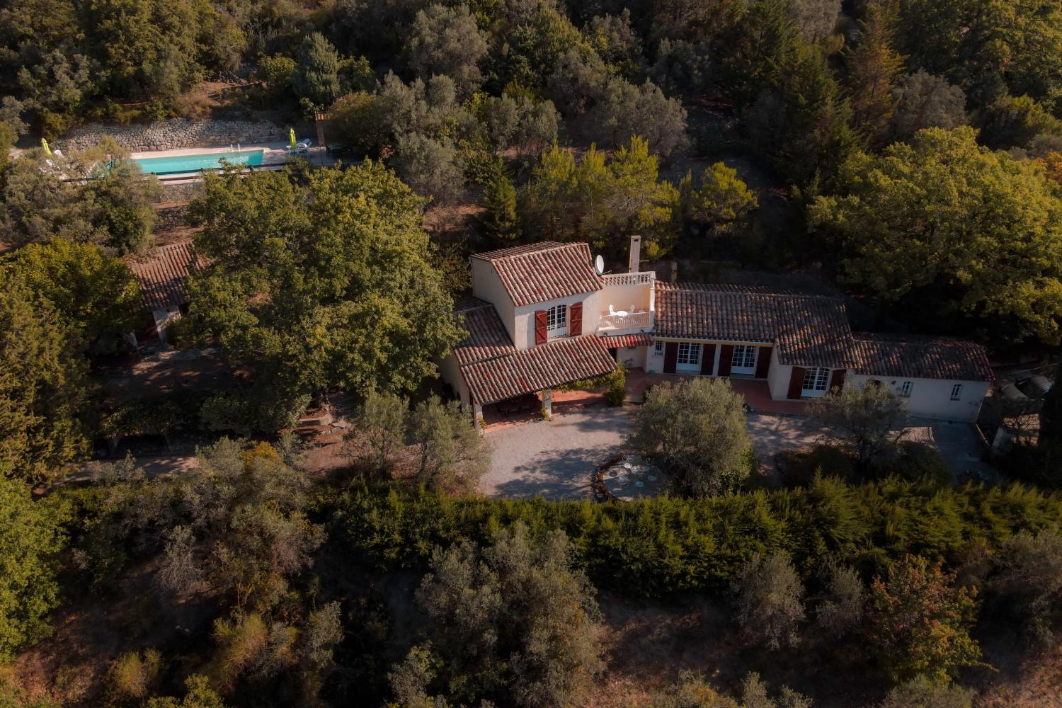 Holiday villa in Provence with private pool