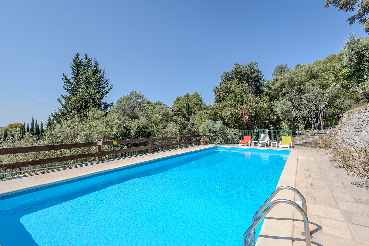 Private pool Private pool