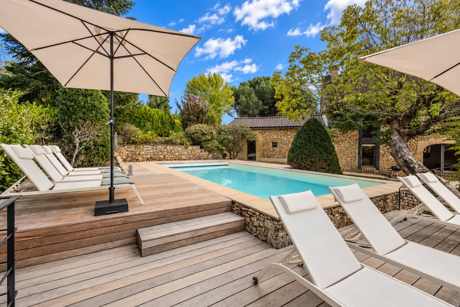 Private pool Private pool