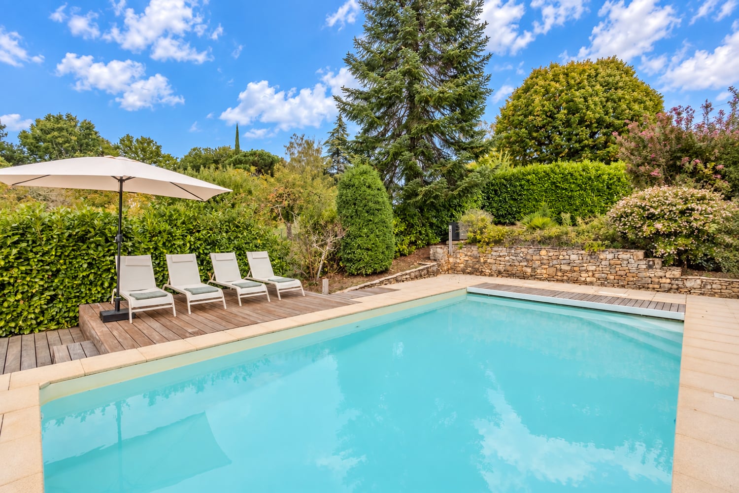 Private pool Private pool