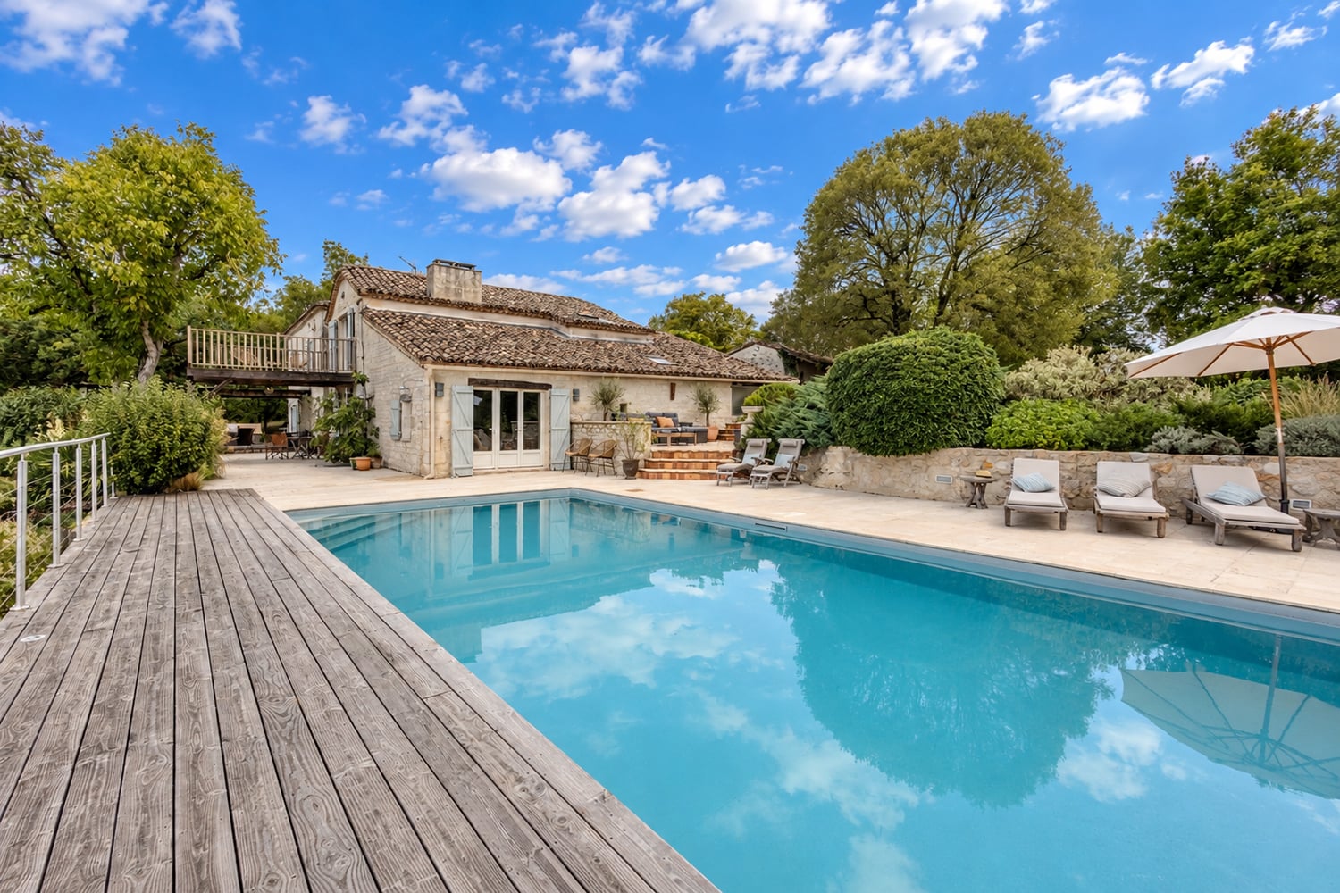 Private pool Private pool