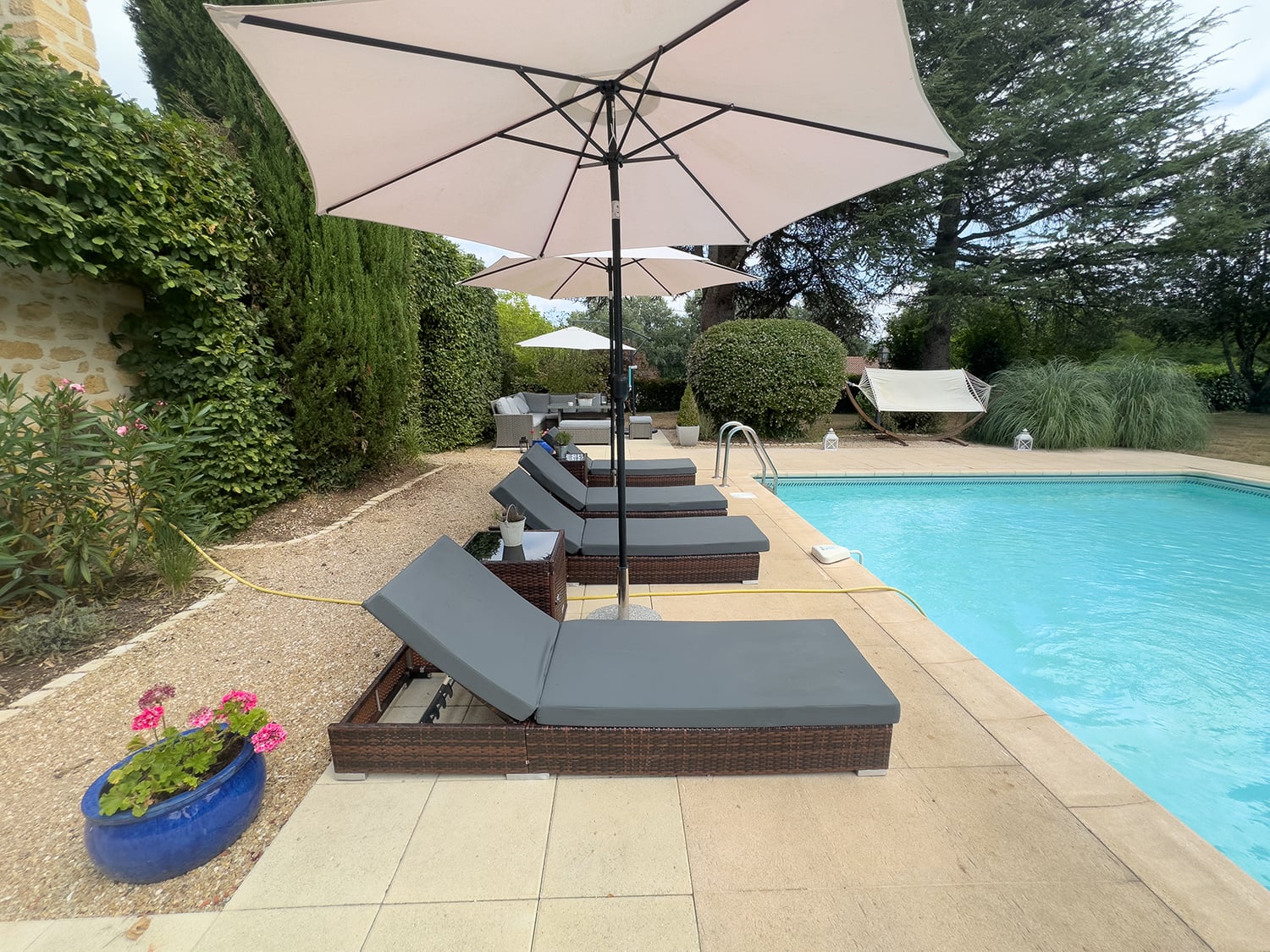 Private pool Private pool