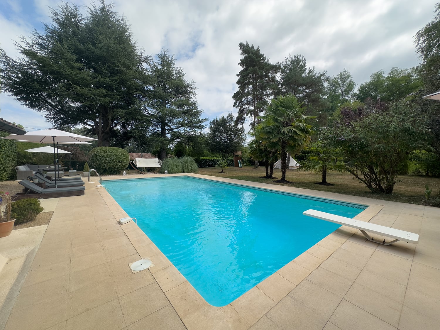 Private pool Private pool