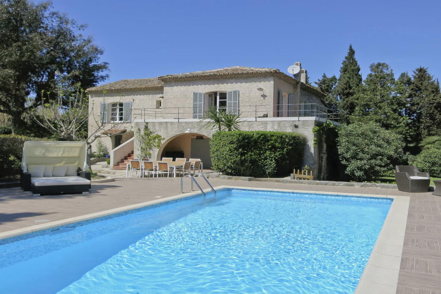 Rental villa in Saint-Tropez with private pool