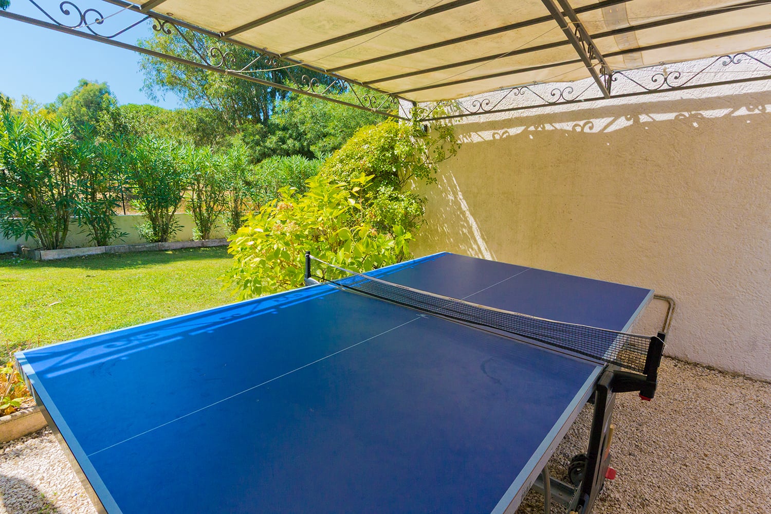 Table tennis