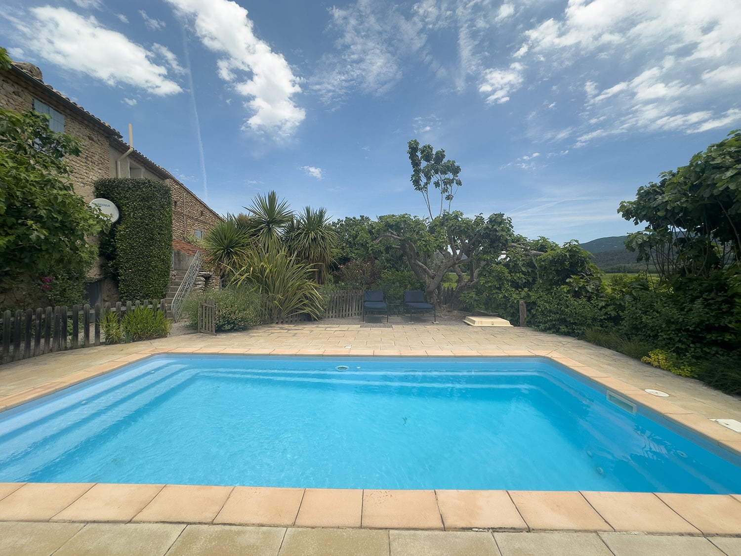 Private pool