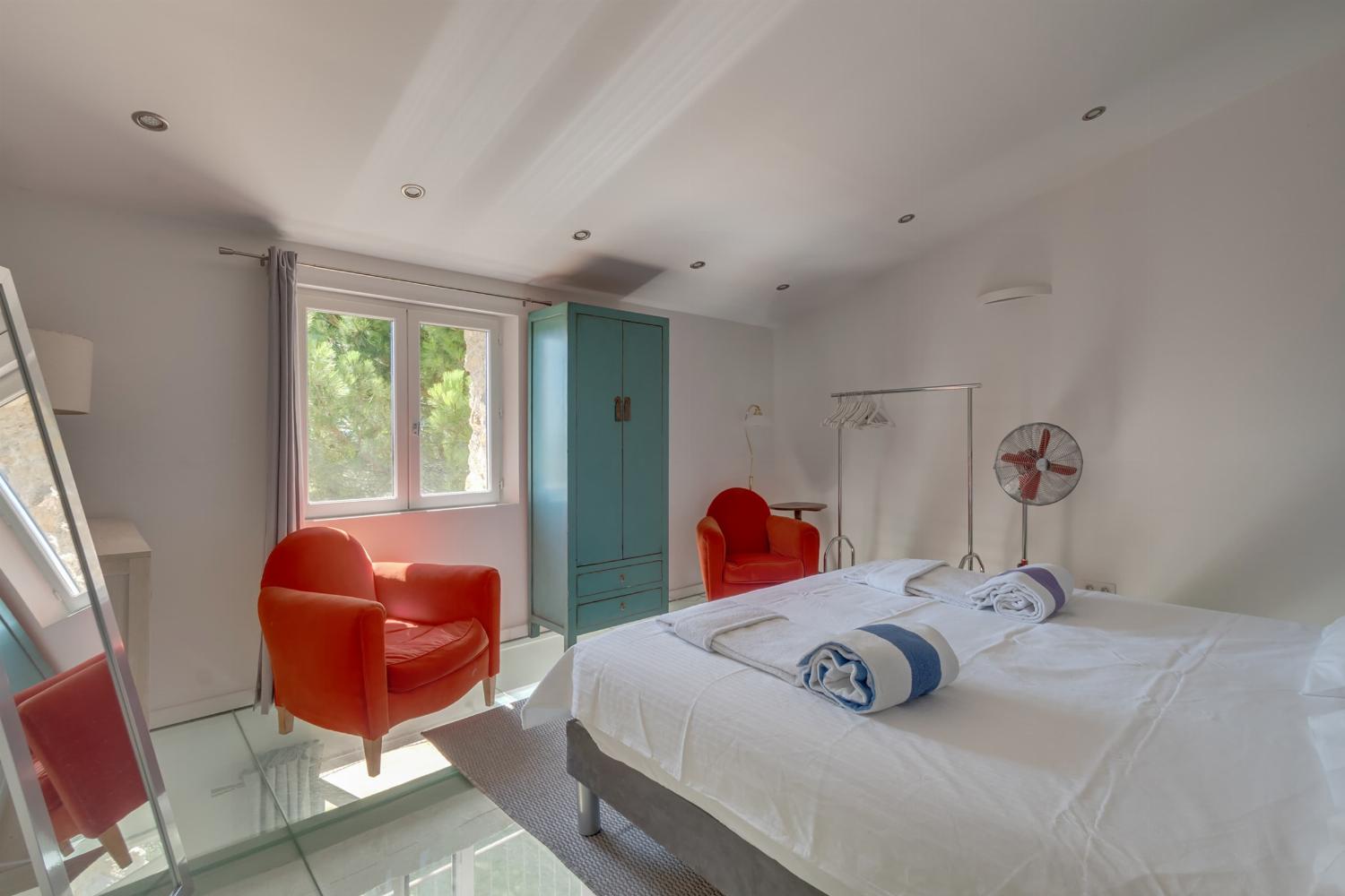 Bedroom | Holiday accommodation in Provence