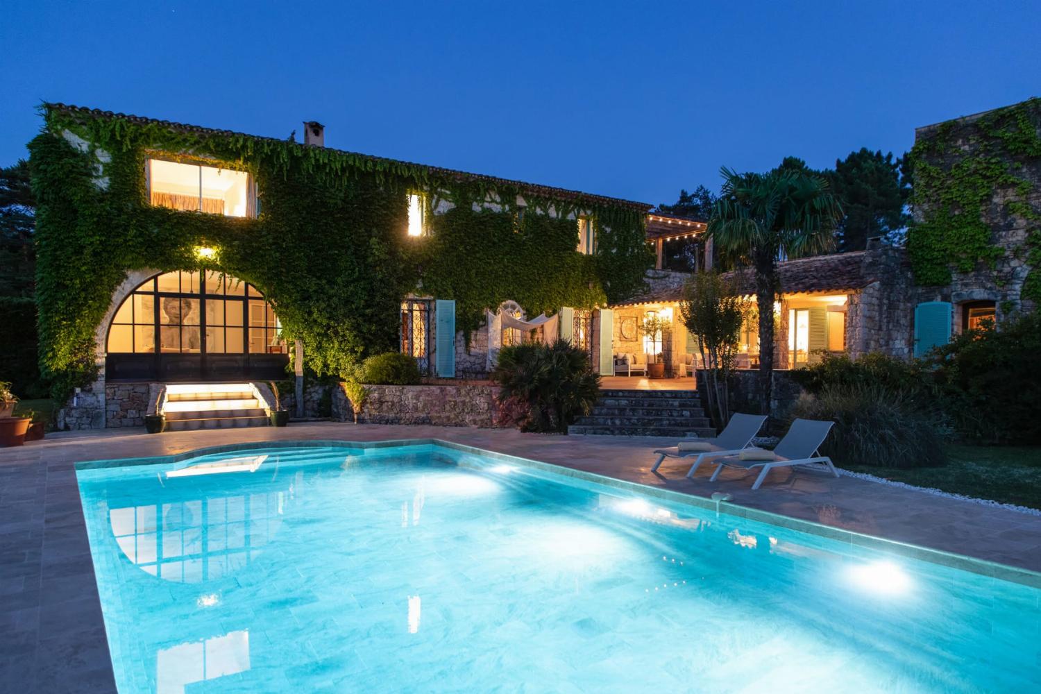 Holiday home in Provence with private heated pool