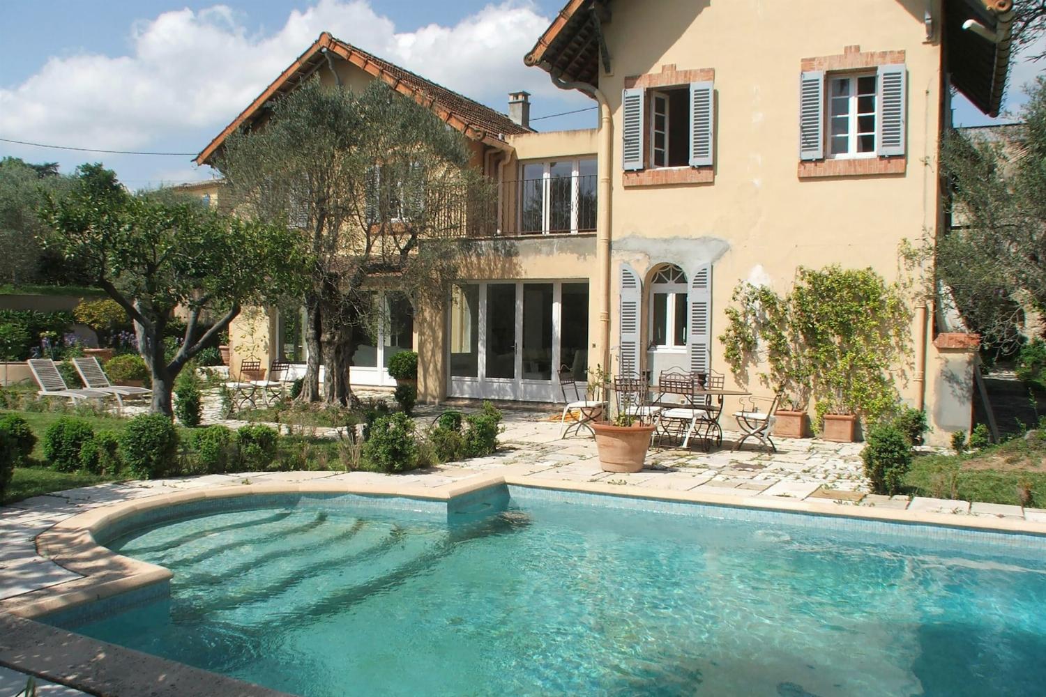 Holiday home in Provence with private pool