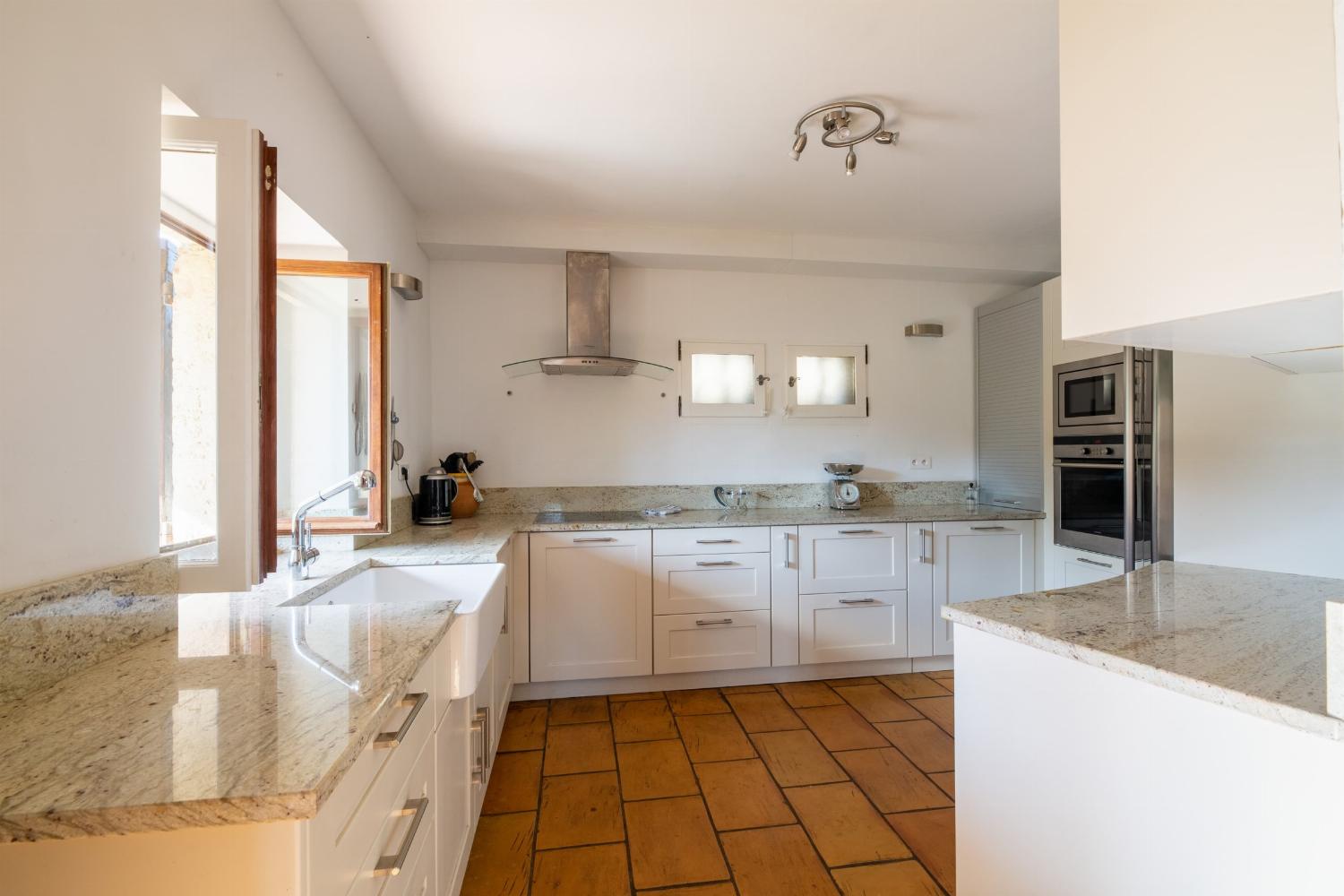 Kitchen | Holiday home in Provence