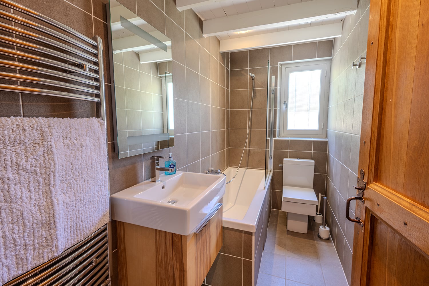 Bathroom | Holiday accommodation in the Tarn